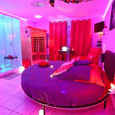 Love Room A Deux Pas De L'Ocean Avec Hammam, Sauna Et Bain A 2 :-) Biscarrosse Ngoại thất bức ảnh