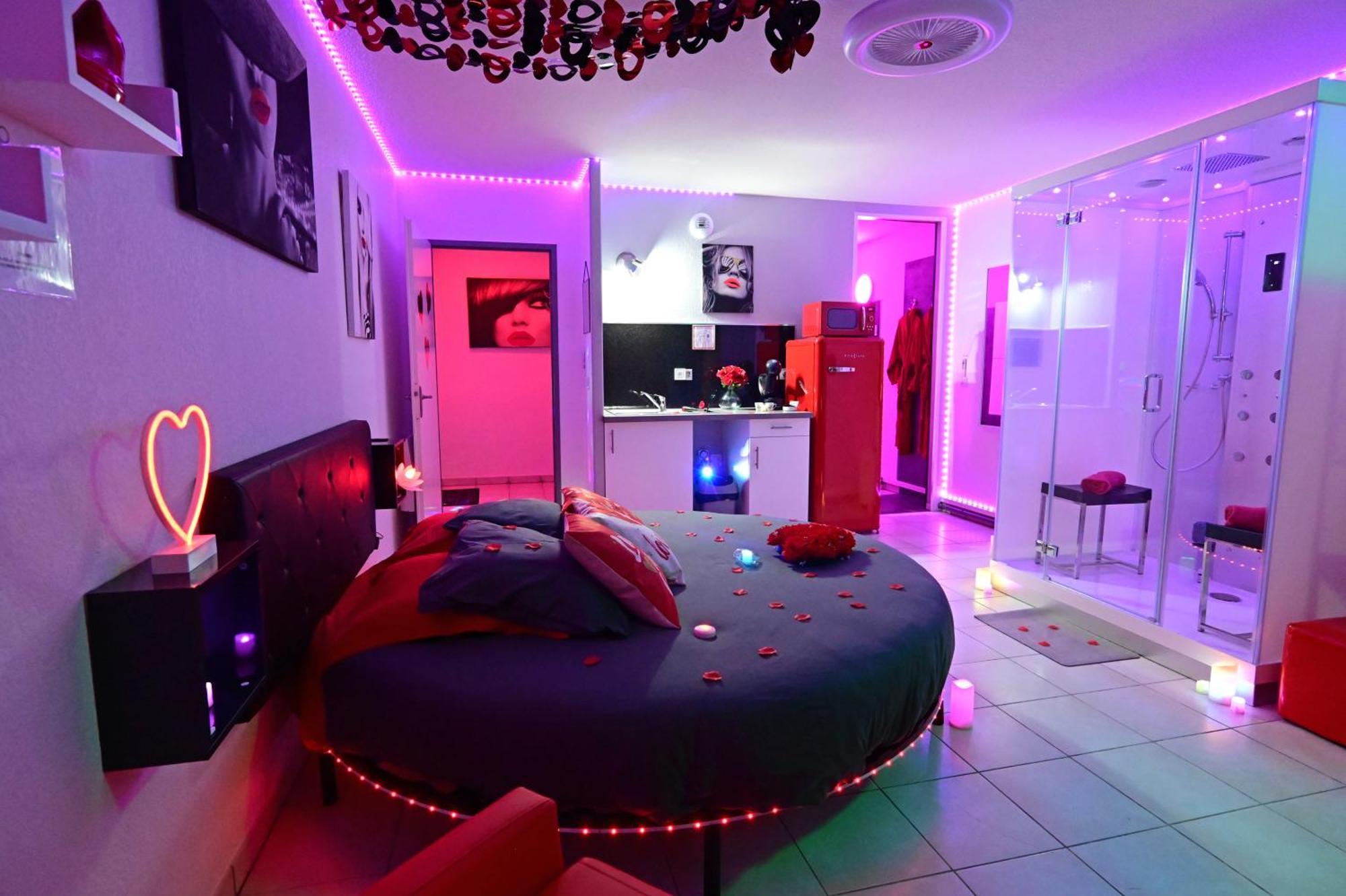 Love Room A Deux Pas De L'Ocean Avec Hammam, Sauna Et Bain A 2 :-) Biscarrosse Ngoại thất bức ảnh