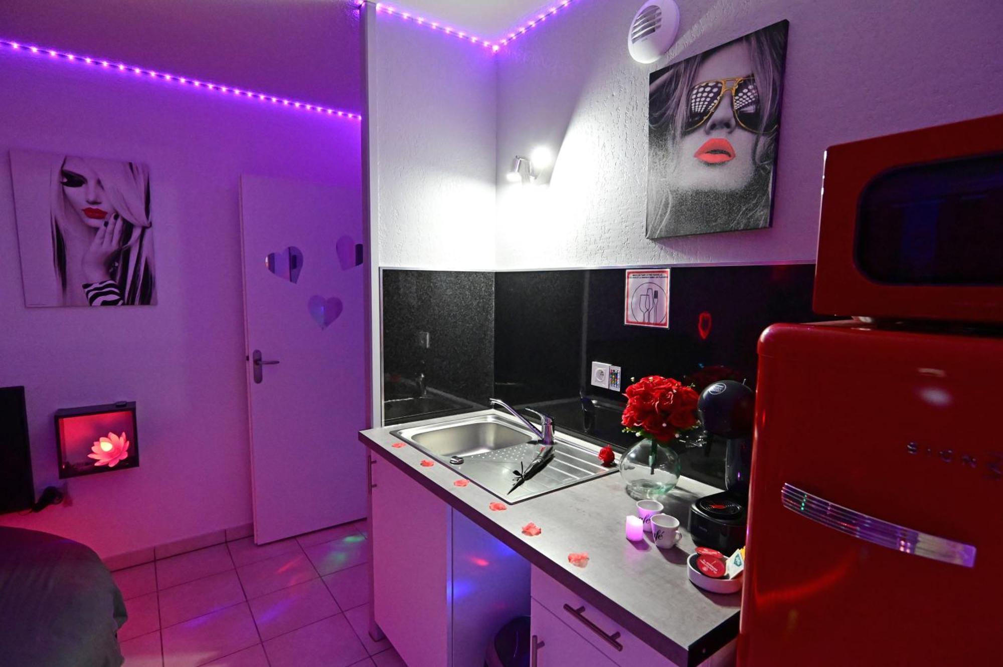 Love Room A Deux Pas De L'Ocean Avec Hammam, Sauna Et Bain A 2 :-) Biscarrosse Ngoại thất bức ảnh