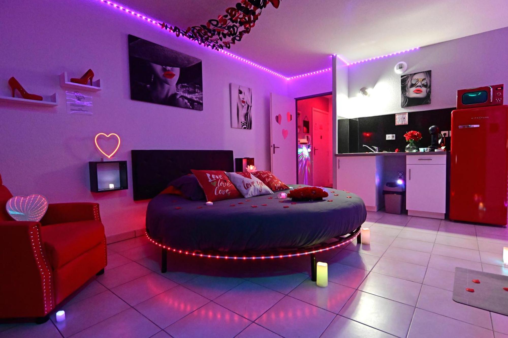 Love Room A Deux Pas De L'Ocean Avec Hammam, Sauna Et Bain A 2 :-) Biscarrosse Ngoại thất bức ảnh
