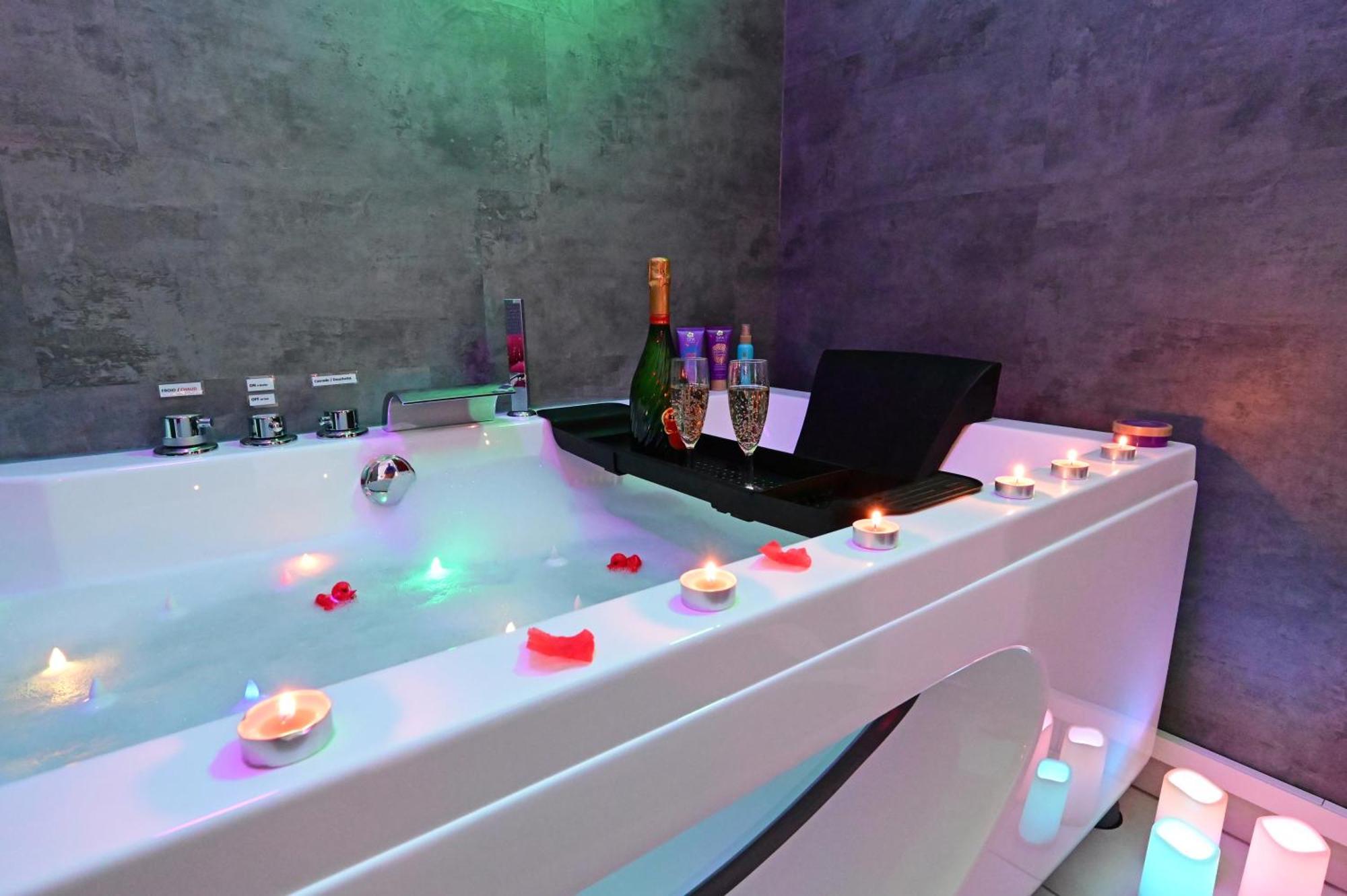 Love Room A Deux Pas De L'Ocean Avec Hammam, Sauna Et Bain A 2 :-) Biscarrosse Ngoại thất bức ảnh