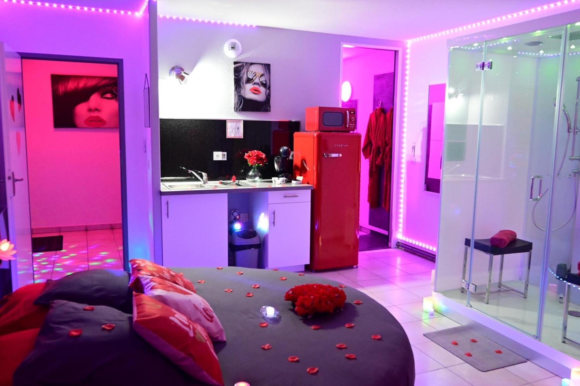 Love Room A Deux Pas De L'Ocean Avec Hammam, Sauna Et Bain A 2 :-) Biscarrosse Ngoại thất bức ảnh