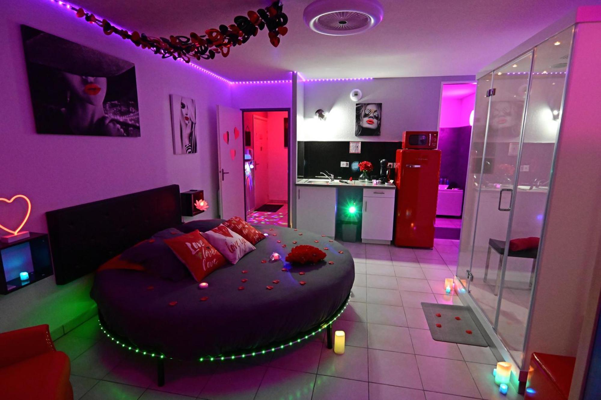 Love Room A Deux Pas De L'Ocean Avec Hammam, Sauna Et Bain A 2 :-) Biscarrosse Ngoại thất bức ảnh
