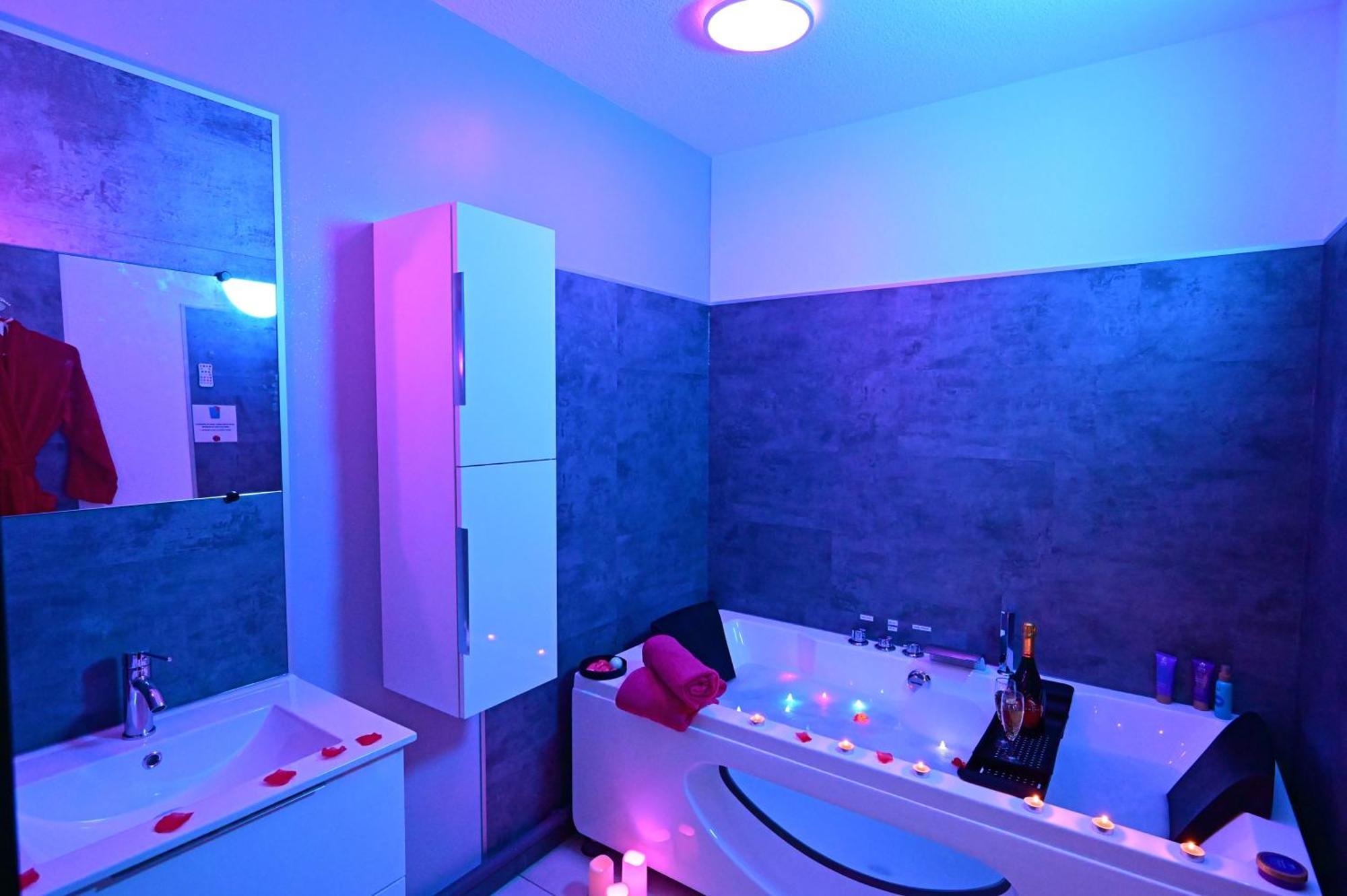 Love Room A Deux Pas De L'Ocean Avec Hammam, Sauna Et Bain A 2 :-) Biscarrosse Ngoại thất bức ảnh