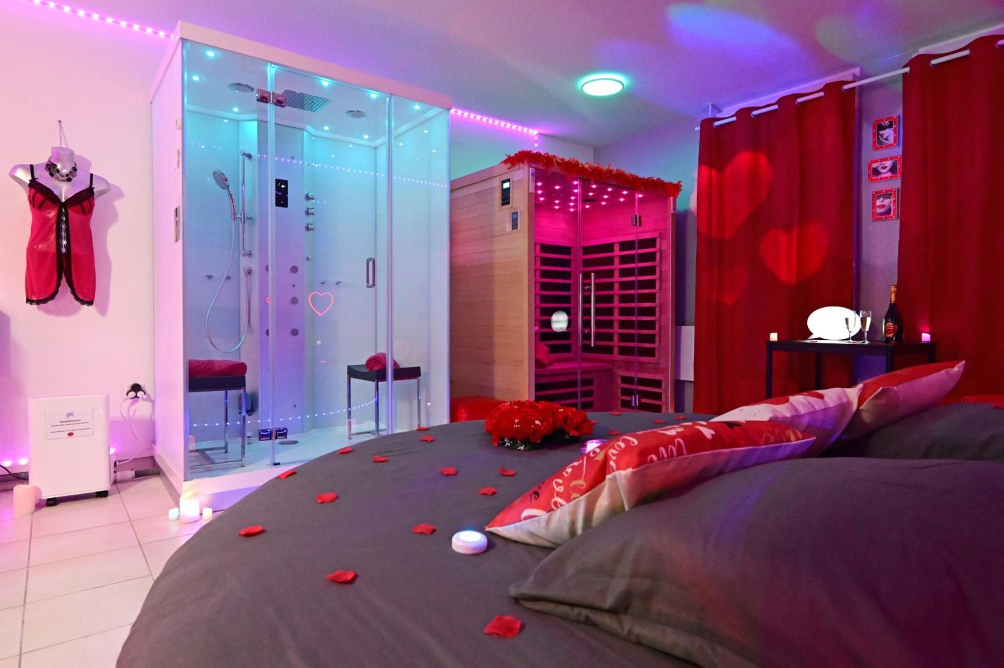 Love Room A Deux Pas De L'Ocean Avec Hammam, Sauna Et Bain A 2 :-) Biscarrosse Ngoại thất bức ảnh